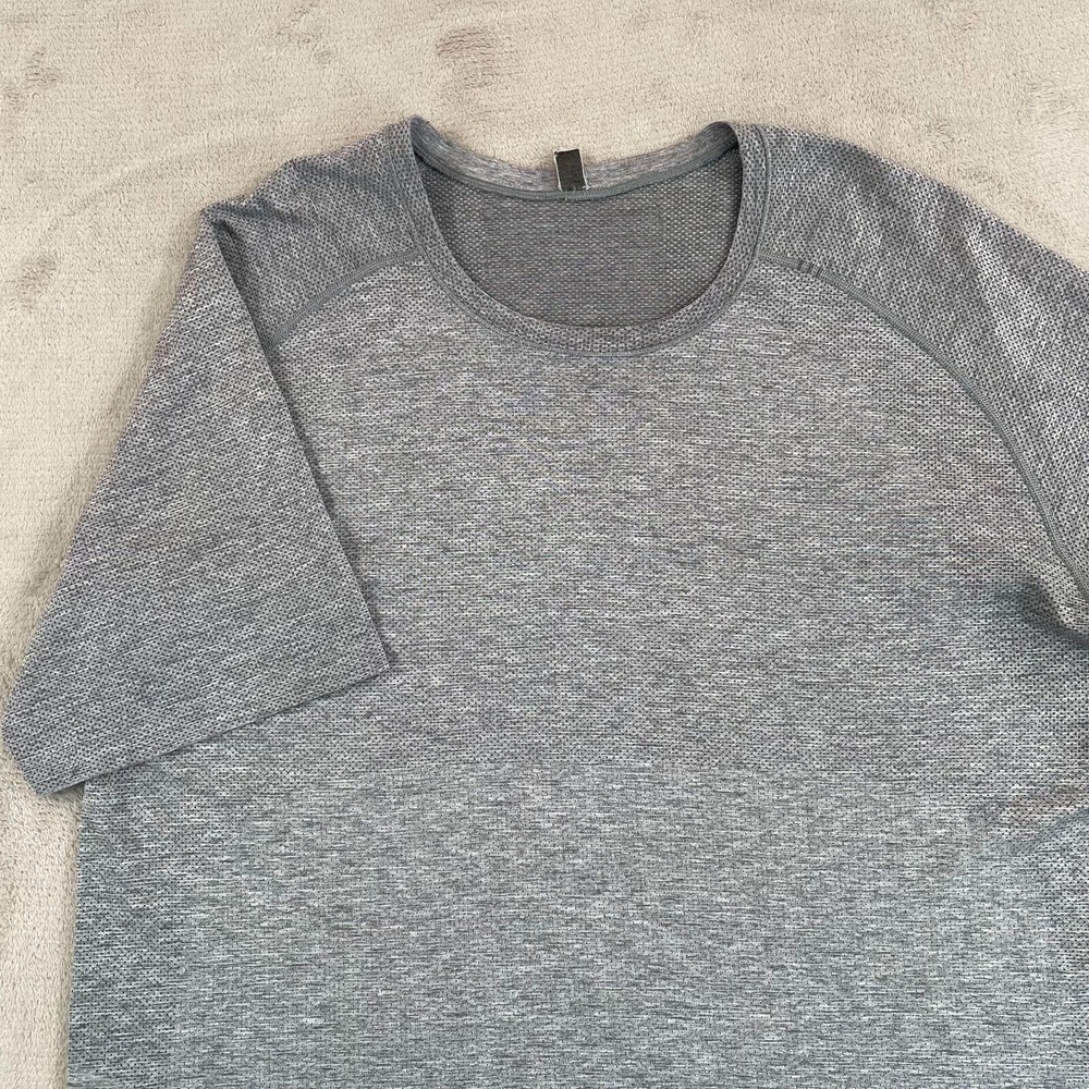 Lululemon Metal Vent Tech T Shirt Men 2XL Heather Grey Performance Gym Active